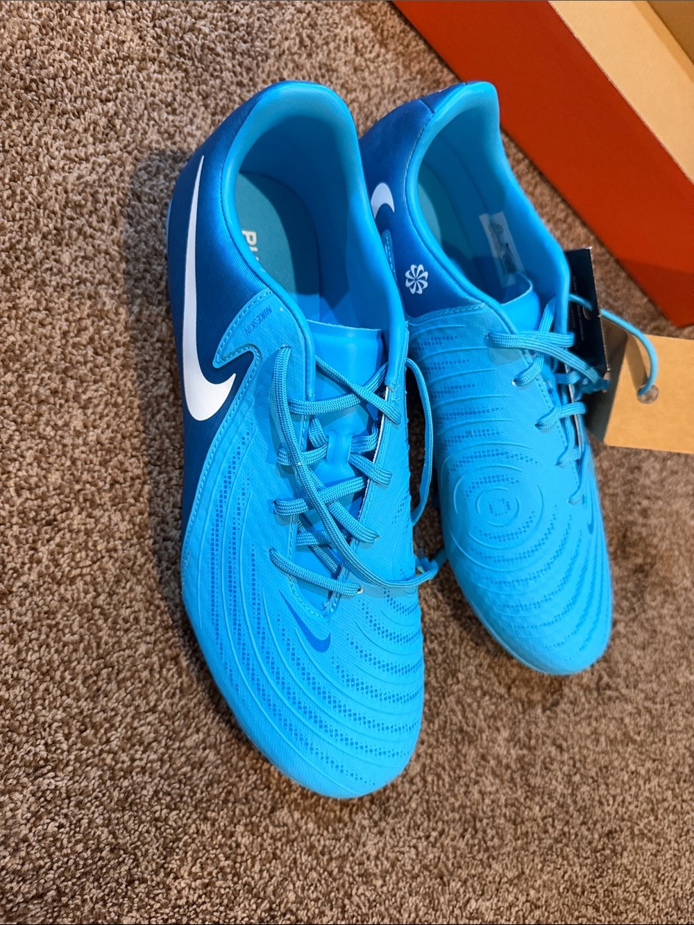 Nike Phantom Cleats - soccer cleats - Picture 4 of 5